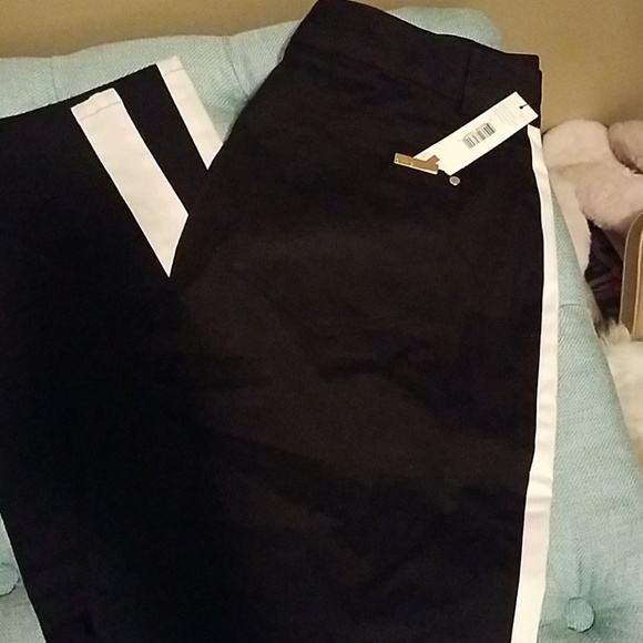 Dkny Collection - Picture 3 of 4